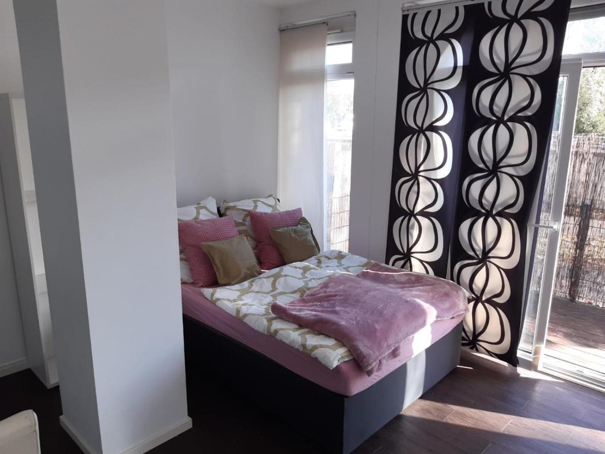 Luxurioese Wohnung Mit Eigenem Garten アウグスブルク エクステリア 写真
