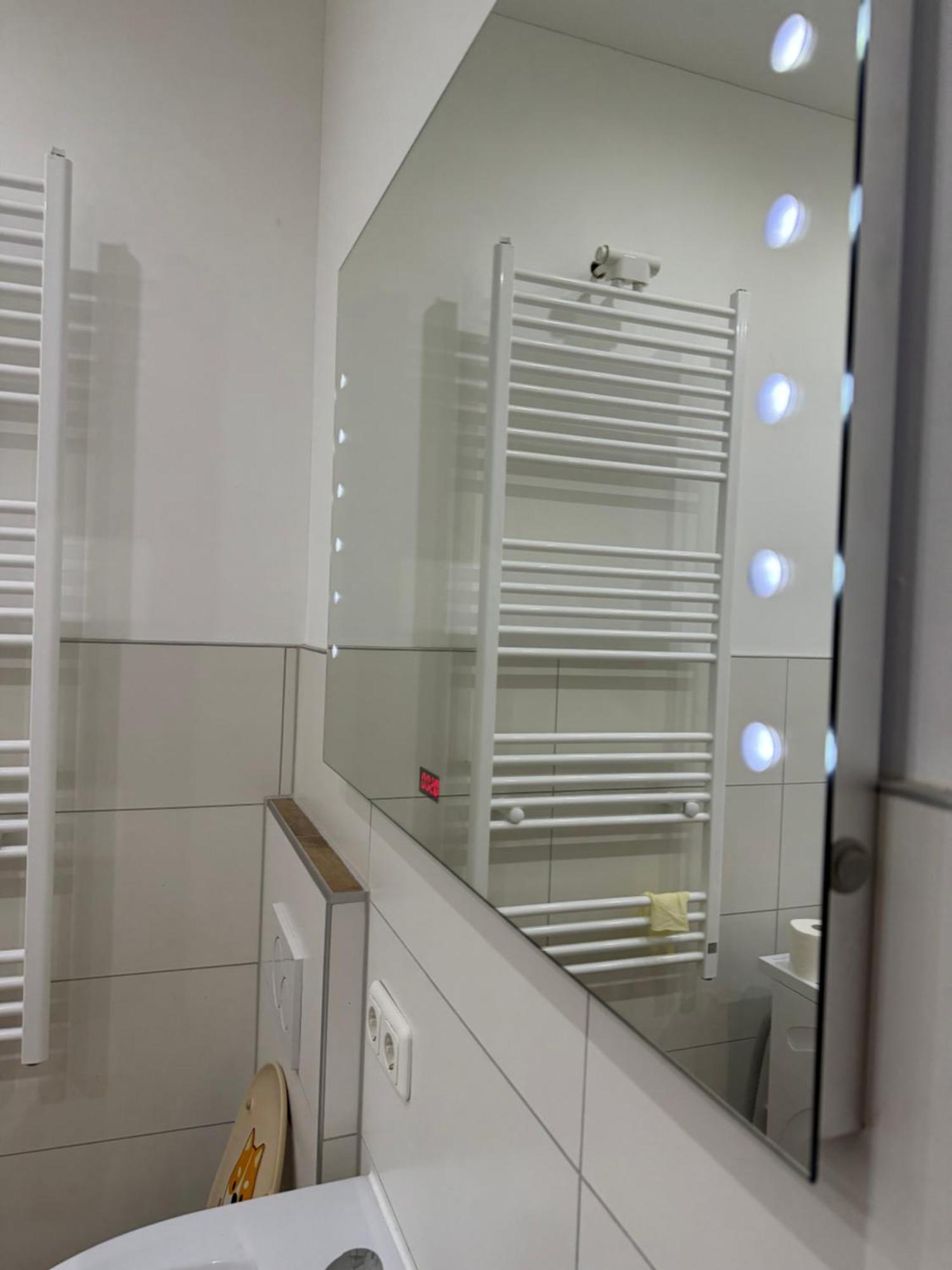 Luxurioese Wohnung Mit Eigenem Garten アウグスブルク エクステリア 写真